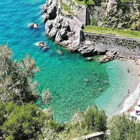 Hotell La Caletta 4*